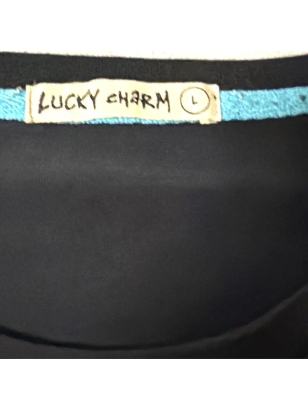 Lucky Charm Black Patch T-Shirt World Famous Design 1984 Large Embroidered - Picture 5 of 8